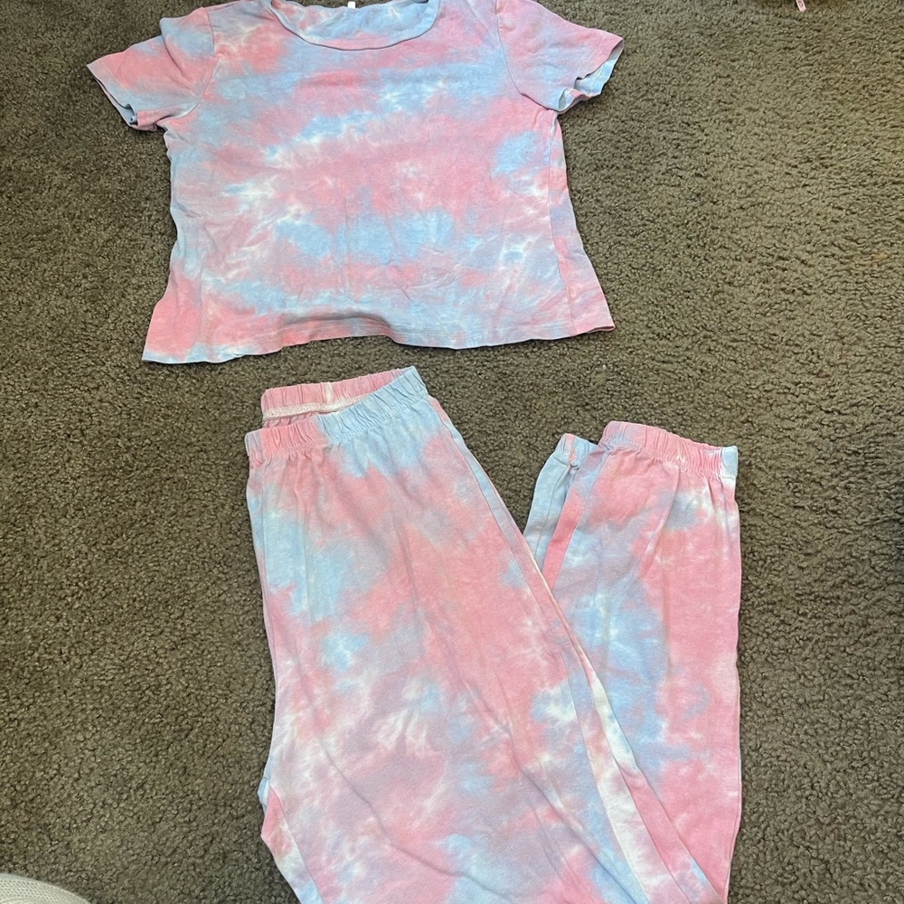2 piece lounge set